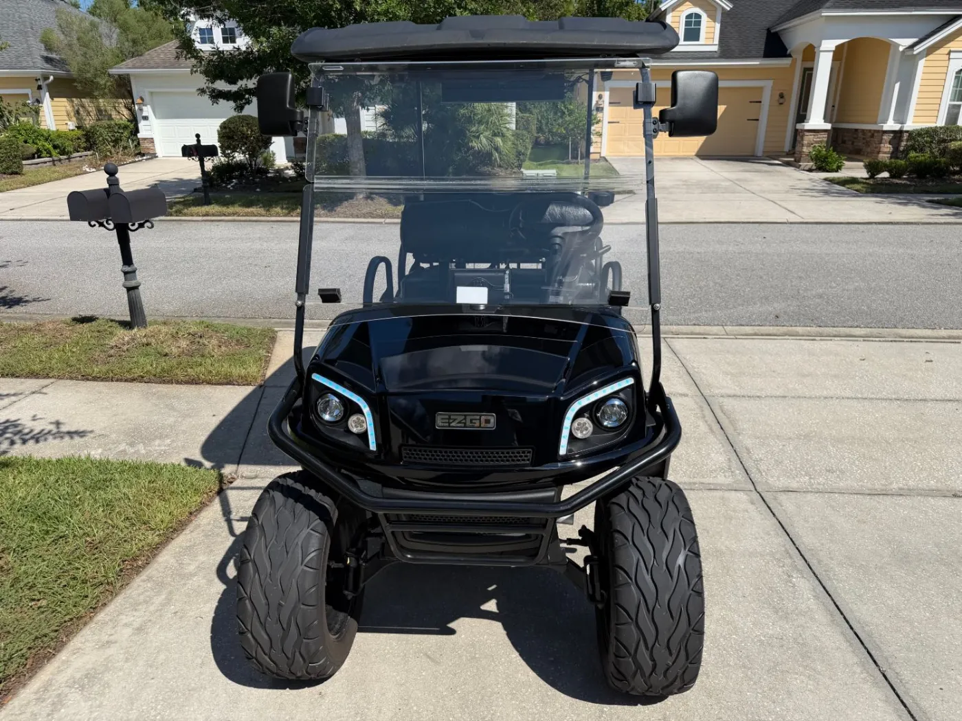 Lifted cart from the front on street tires